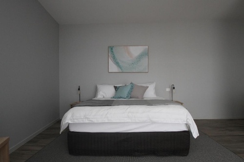 Waterfront Apartments image 15